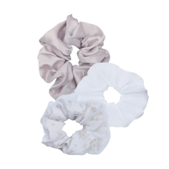 Time And Tru Ivory Ponytail Tie Scrunchie - Picture 3 of 12